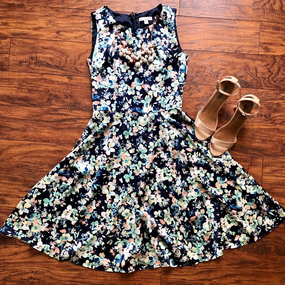 Eva Mendes NY&Co. Floral Dress size 0